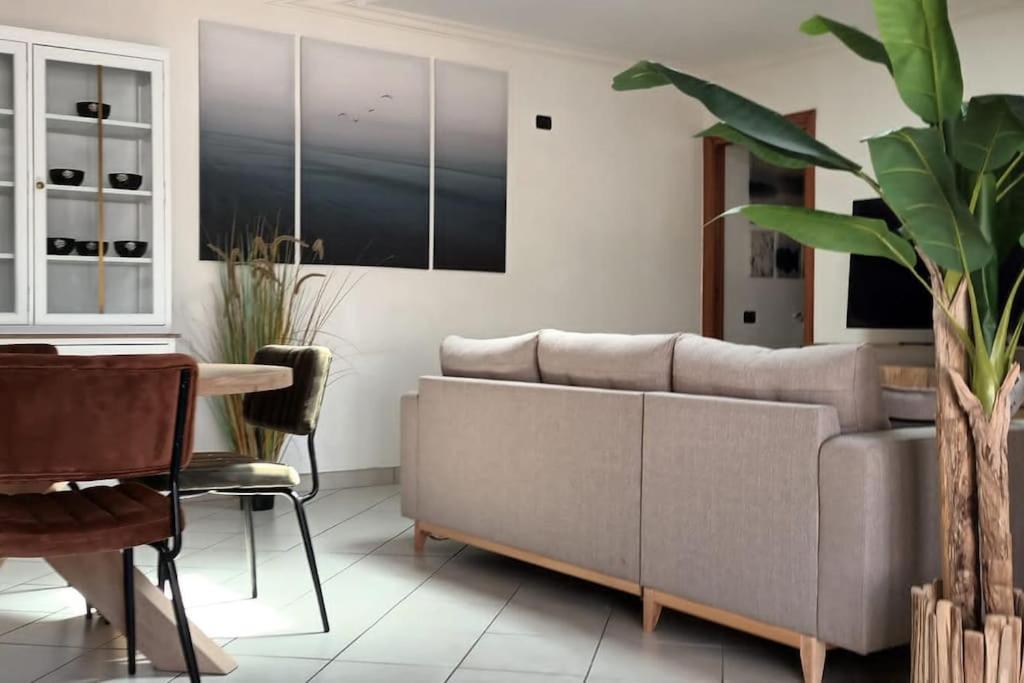 Casa Vacanza Fiera Di Roma Ponte Galeria Bagian luar foto